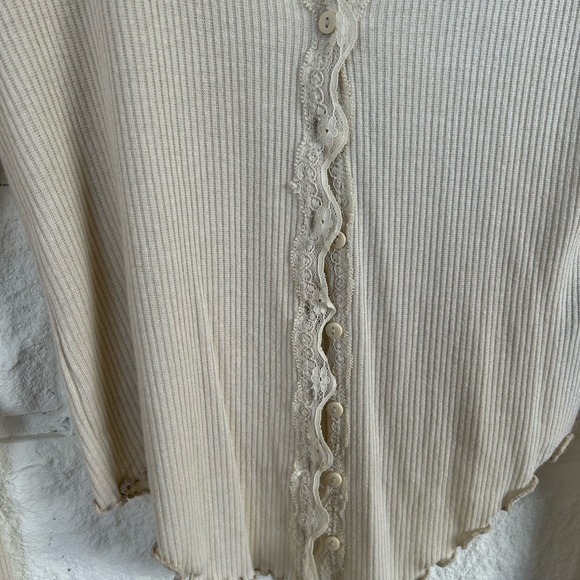 UO Urban Outfitters Lace Trim Ribbed Dainty Cream Cardigan - Picture 4 of 9